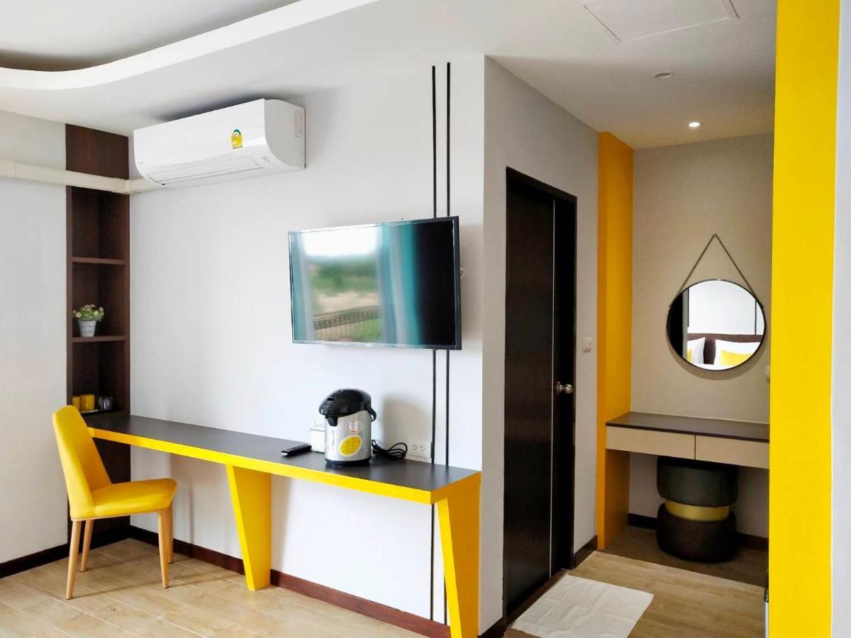 โคโค่ โฮเทล Koco Hotel Nakhon Ratchasima Ngoại thất bức ảnh