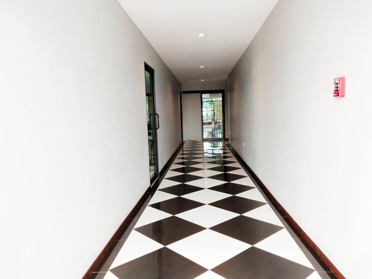 โคโค่ โฮเทล Koco Hotel Nakhon Ratchasima Ngoại thất bức ảnh